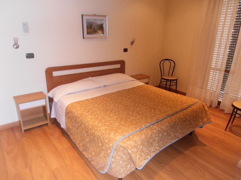 Hotel Giusy Perugia Værelse billede